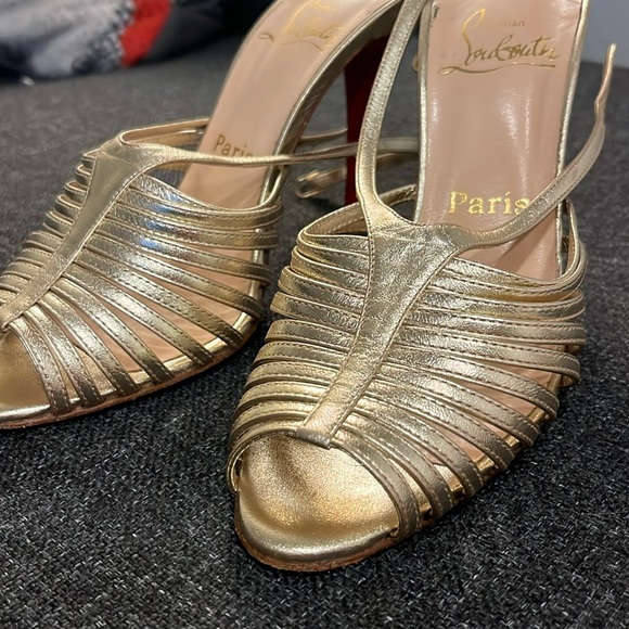 Christian Louboutin gold heels, size 37.5 / 7.5 - Picture 4 of 9